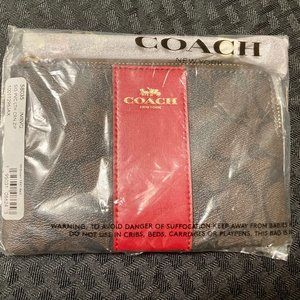Coach Corner Zip Wristlet in Signature Canvas